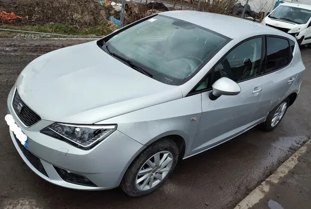 seat ibiza śląskie Seat Ibiza cena 10798 przebieg: 115559, rok produkcji 2013 z Ząbki